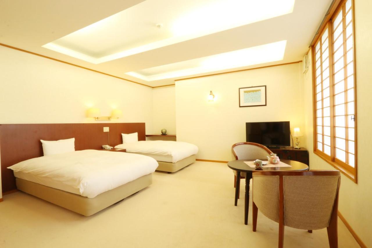 Usuki Yunosato Hotel Saiki Buitenkant foto